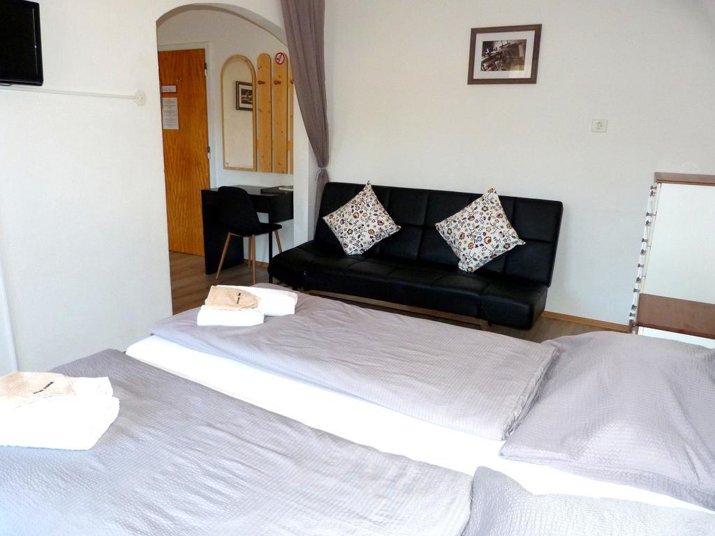Pension Kitty Portschach am Woerthersee Ngoại thất bức ảnh